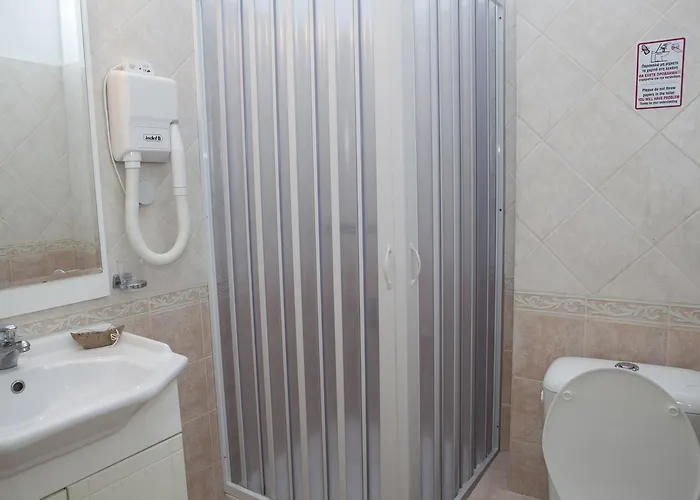 Dafnis 쿠포니시아