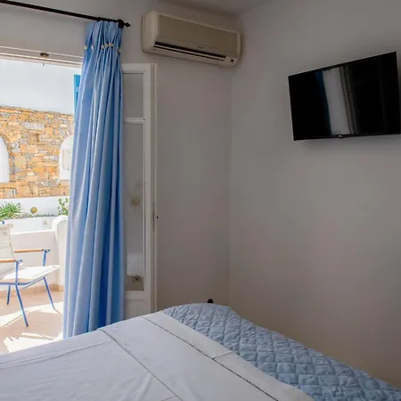 Dafnis Apartament *