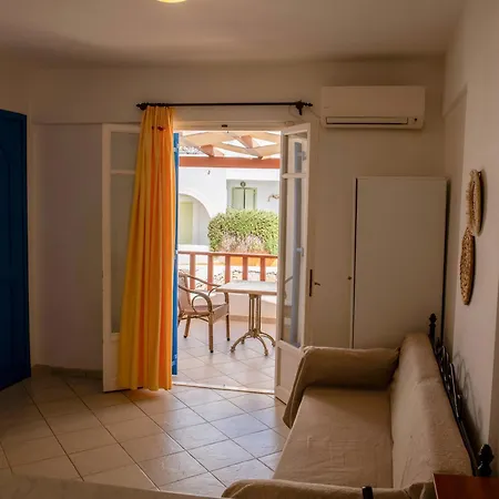 Dafnis Apartament *